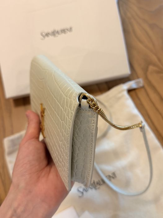 Оригинална чанта Saint Laurent Cassandre mini Phone Holder