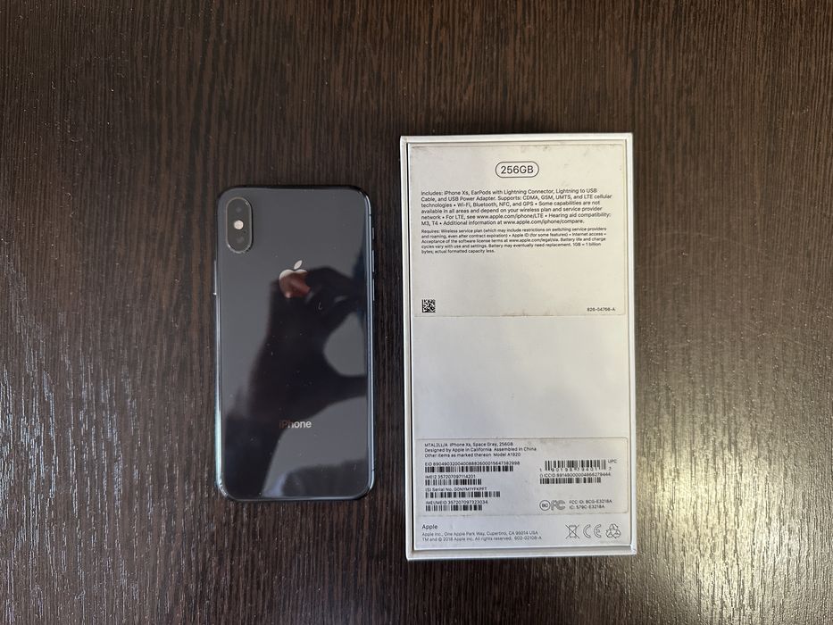 iPhone XS 256gb с коробкой