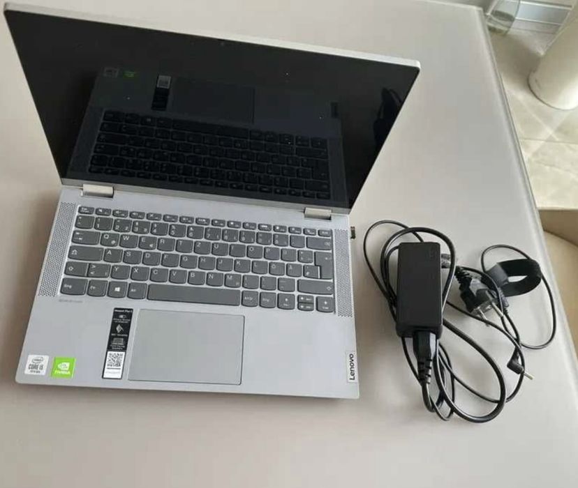 Лаптоп 2 в 1 LENOVO IdeaPad Flex 5 14ITL05, RAM 8 GB, WINDOWS 11 HOME
