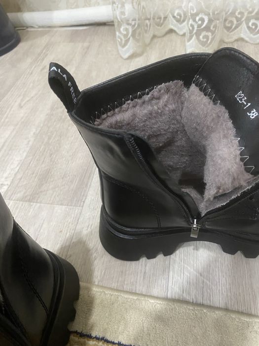 Ботинки 38 размер