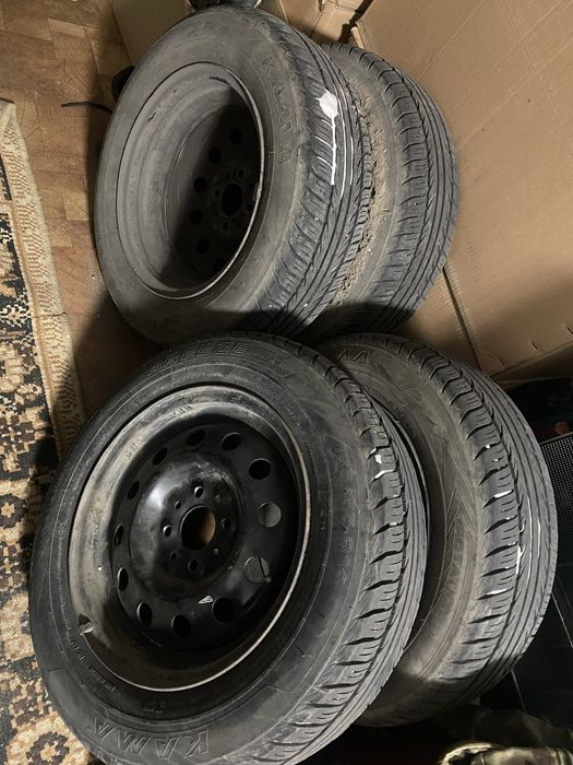 Продам шины с дискми