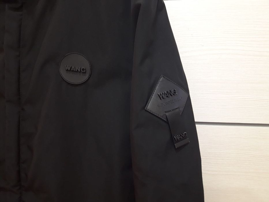 Куртка с капюшоном на мальчика