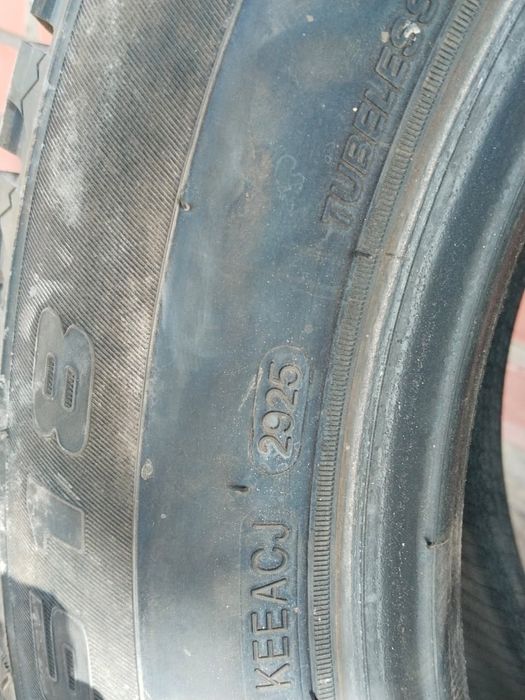 Продам зимние шины 215/60/16