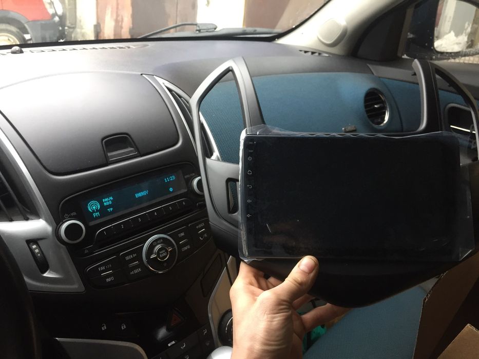 Navigatie Android Chevrolet Cruze Waze YouTube GPS USB