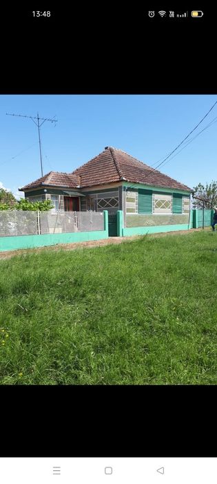 Vând teren intravilan