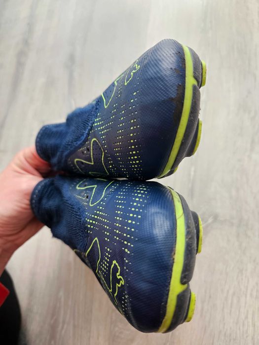 Ghete fotbal marime 37.5 PUMA