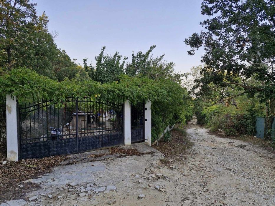 Парцел в Варна, област-м-т Манастирски рид