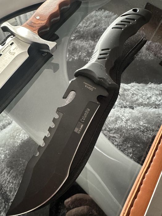 Cutite de vanatoare si baioneta AK47