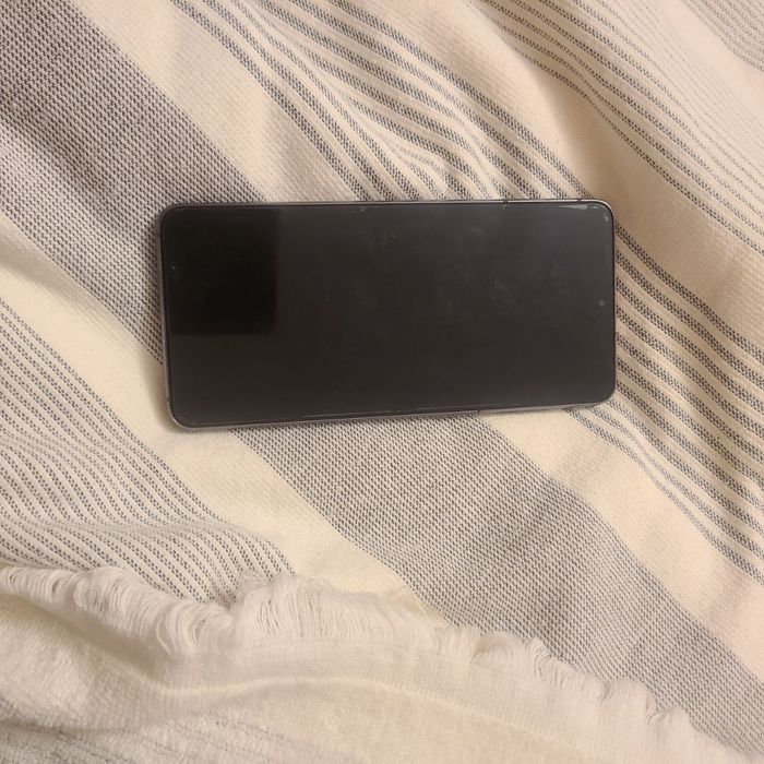 180$ 21s Samsung 256g 5G