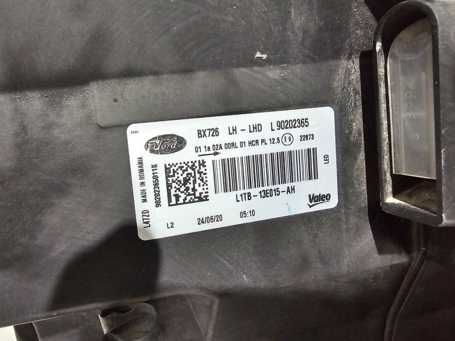Far stanga full led Ford Puma cod L1TB-13E015-AH