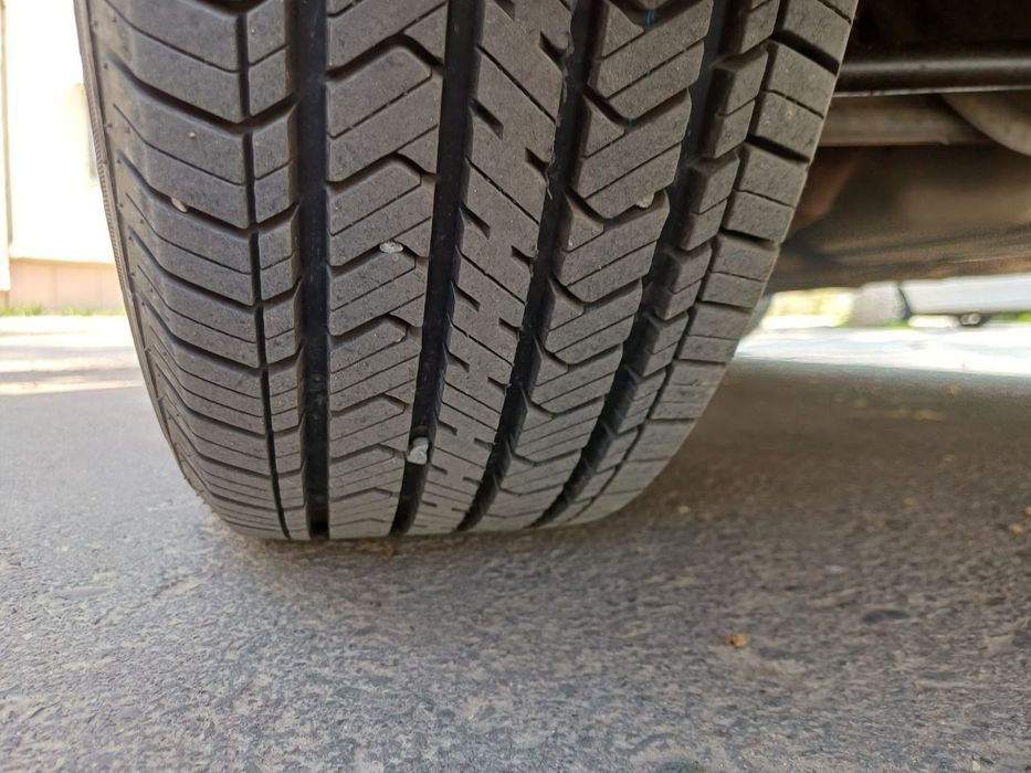 Lacetti 1.8 l kraska bor 
Benzin+metan
5200 kelishtirib beramiz
4 ta y