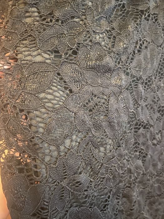 Rochita cu bustiera, dantela neagra