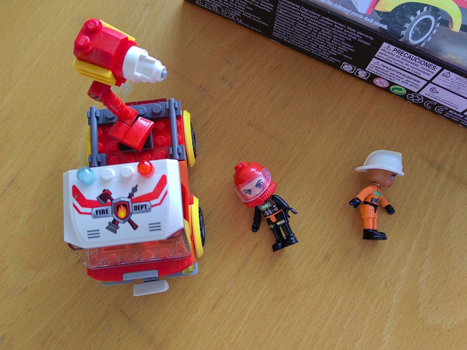 конструктор тип лего, цената е за брой