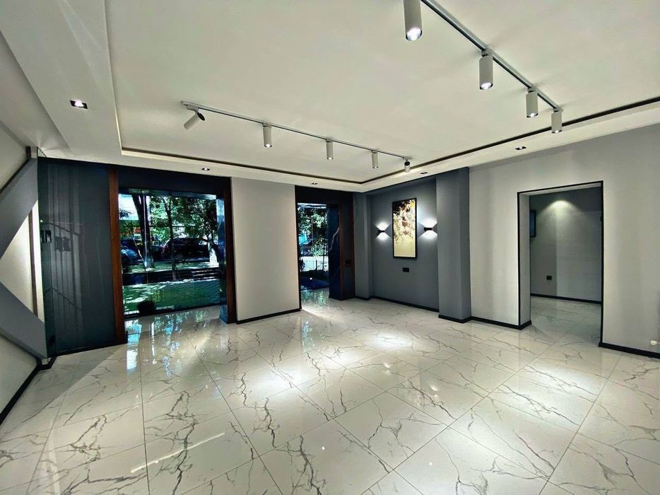 Продаётся офис Ойбек, МинТруд / Коммерческое нежилое помещение