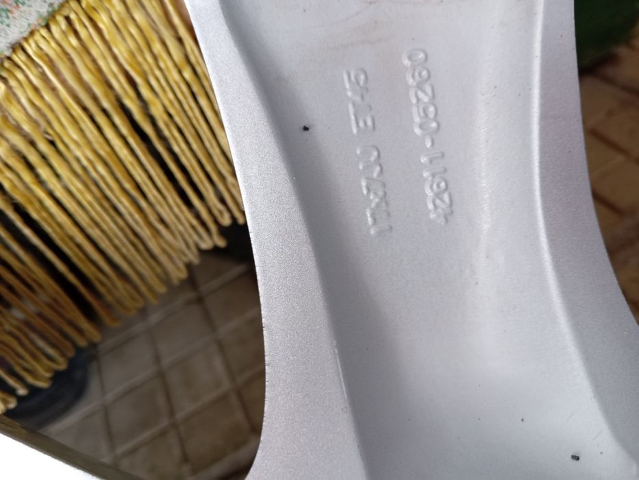 Джанти за тойота J7 17 ET45  5x100