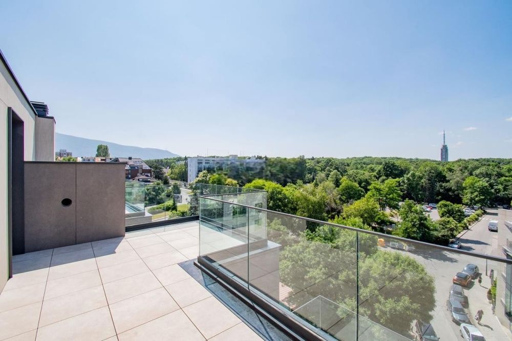 Продава се Многостаен апартамент в София, Изток - 451 кв.м за 3038 €/кв.м - Снимка #4
