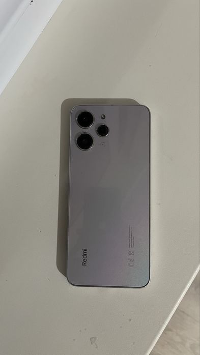 Продам Redmi 12 (256 ГБ) в отличном состоянии.