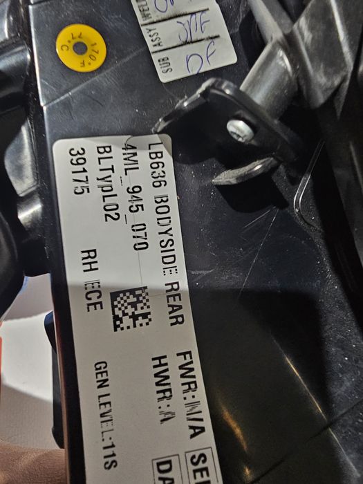 Stop dreapta led Lamborghini Urus dupa 2018 cod 4ML945070 NOU