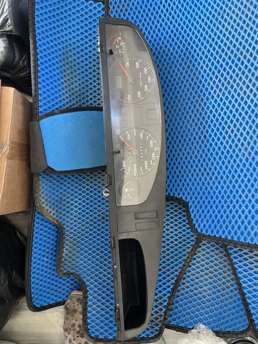 На ауди 100с4.