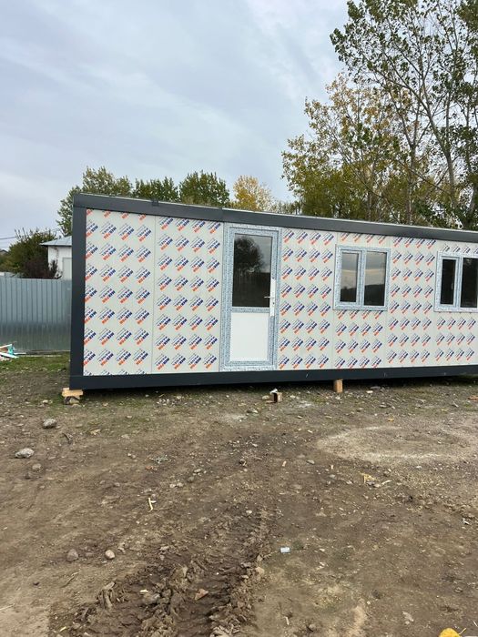 Vând container modular 6 * 2,40