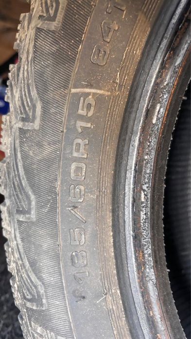 Продам Зимные шины в хорошем состаяние
