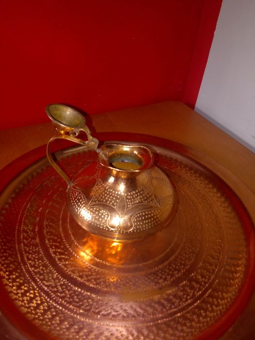 Красиви нови медни съдове