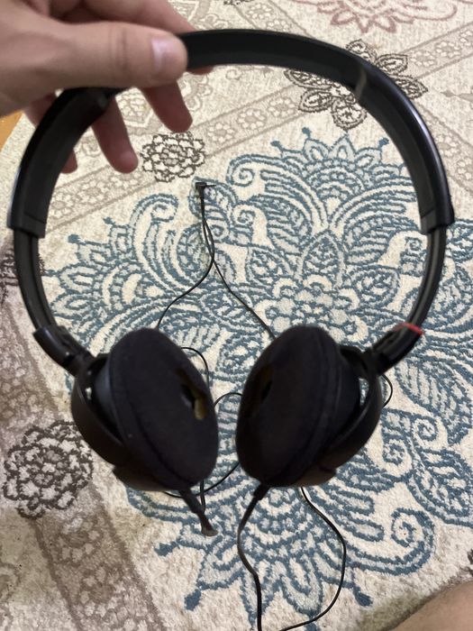 Продам наушники Sony