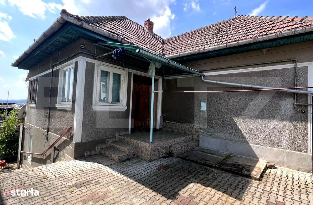 Casa individuala cu 4 camere,120 mp utili,345 mp teren,Blaj
