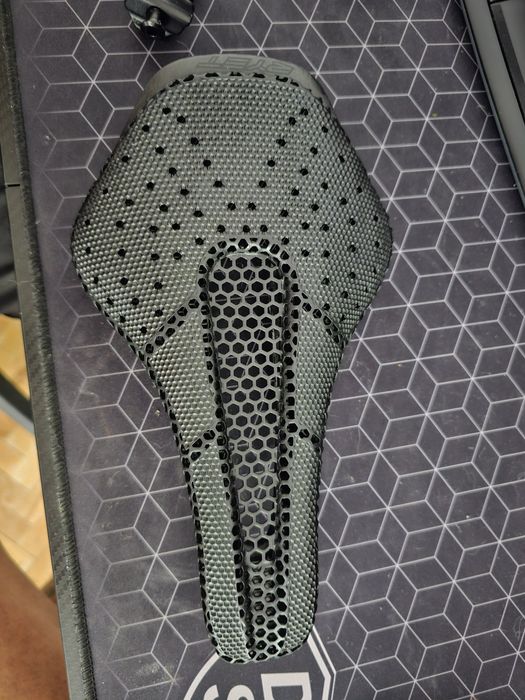 Șa Ryet 3D Carbon printed saddle
