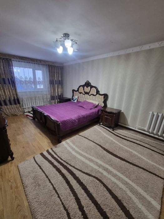 Продам спальный гарнитур