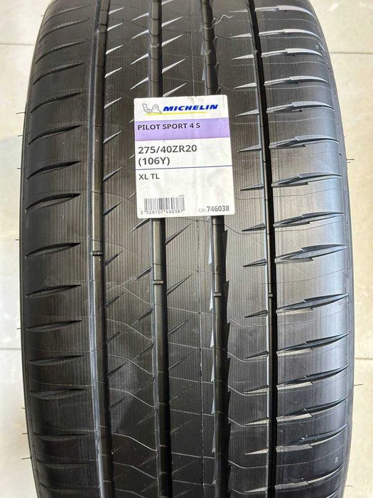 Xar xil turdagi 275/40 R20 razmeridagi shinalar