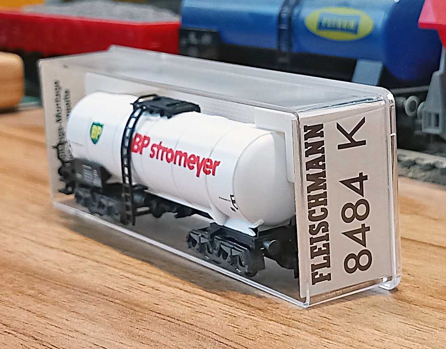 Вагон на Fleischmann 8484 - N - DC -DB-втора ръка/добро състояние/Piko