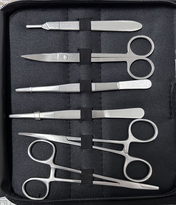 Продается хирургический набор