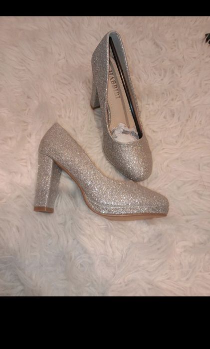 Pantofi de ocazie noi