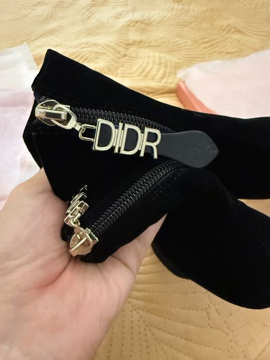 Продам осенние ботильоны бархат