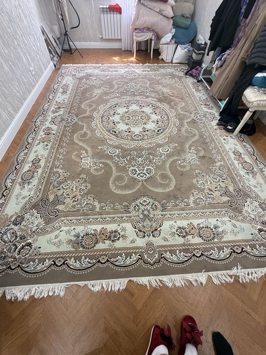 Кілем сатылады ирански жақсы жағдайда