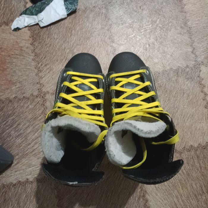 Продам коньки отличные