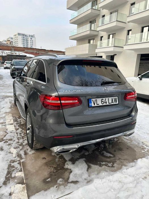 Mercedes GLC 250D (4*4) Pachet AMG