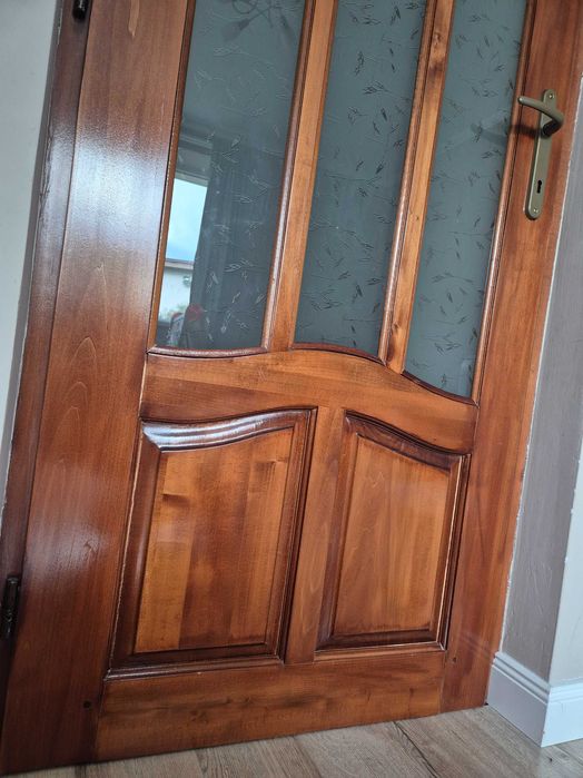Usi lemn masiv Livada