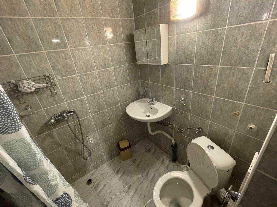 Продава се Двустаен апартамент в Варна, Левски - 65 кв.м за 6 €/кв.м - Снимка #10