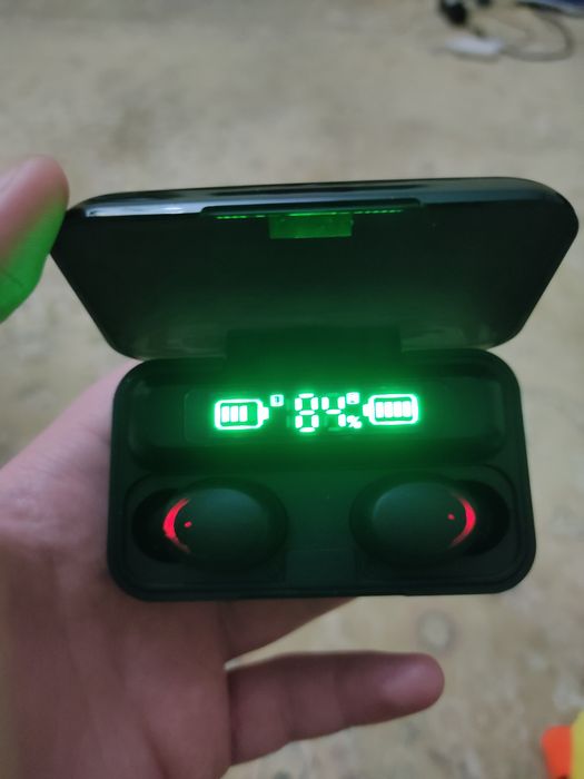 Продам наушники блютузные