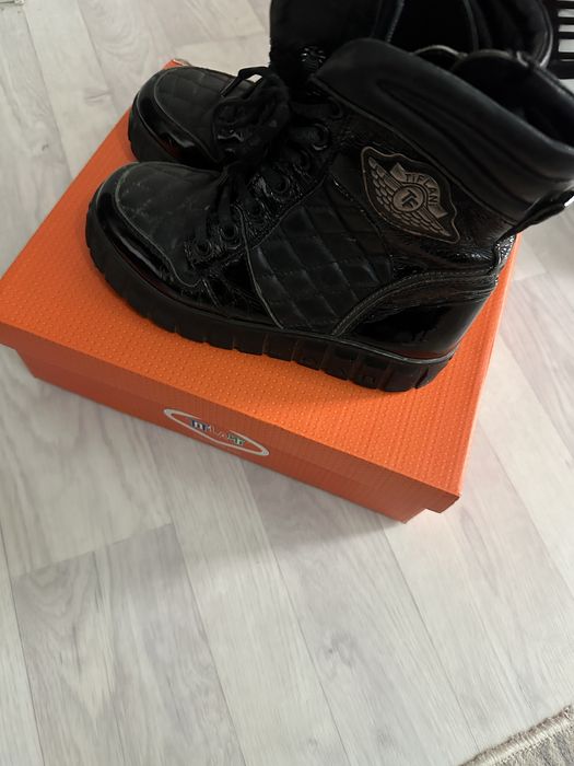 Продам сапоги Тиффлани для девочки