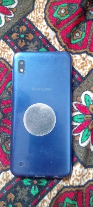 Телефон самсунг А 10