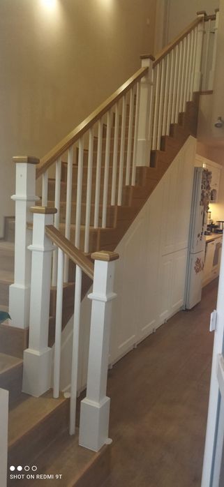 Стъпала, стълбище, парапет