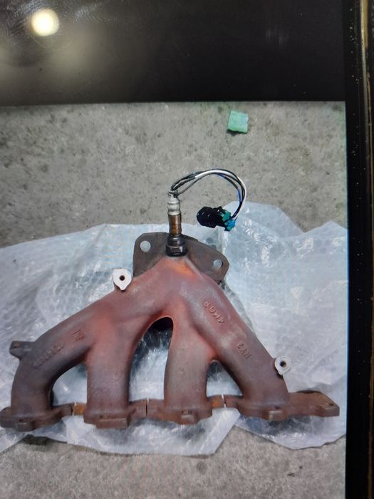 Продам выхлопной коллектор