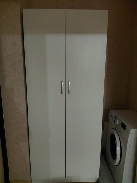 Продам кухонный гарнитур, электроплиту,  люстры