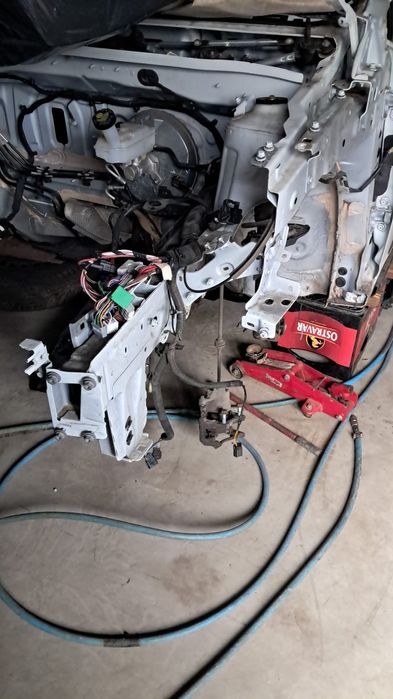 Lonjeron dacia Logan 3