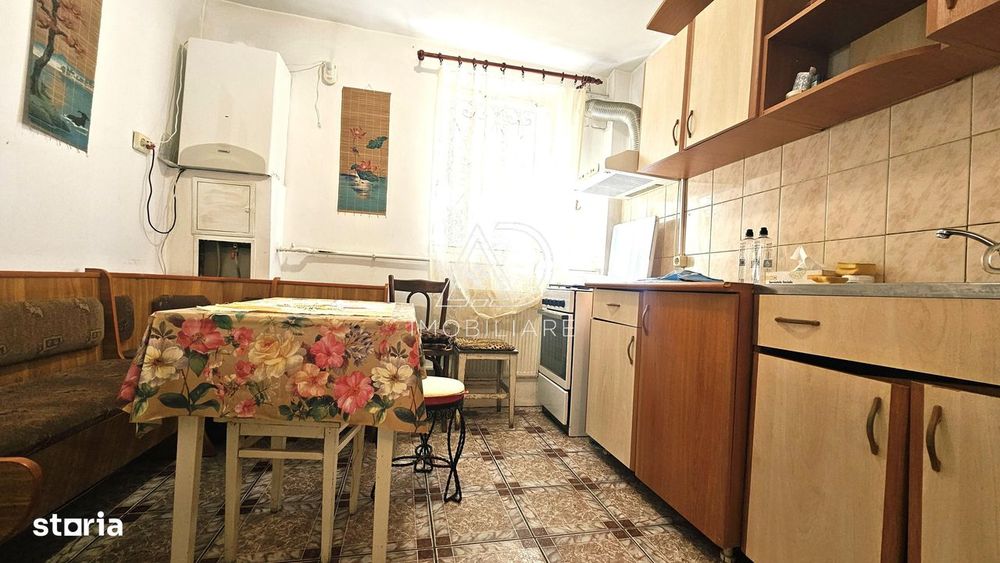 Apartament 3 camere, decomandat, strada Energeticienilor, zona 8 Mai