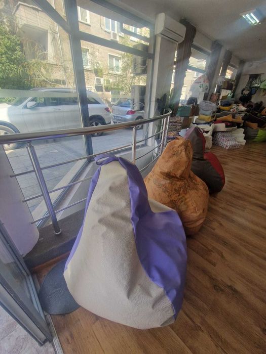 Барбарони / Пуф  от кожа