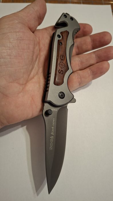 Briceag / Cuțit pliabil drumeție, pescuit, vânătoare